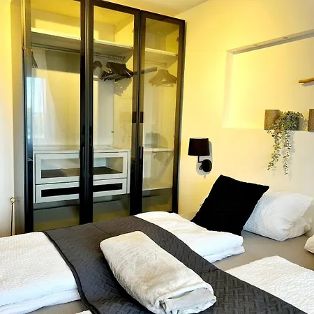Travemuende Ruheoase Mit Pool Sauna Parkplatz * 吕贝克