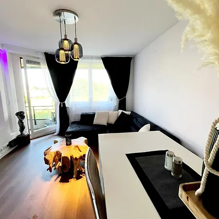 Travemünde Ruheoase Mit Pool Sauna Parkplatz Apartment