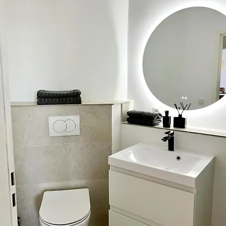 Apartment Travemünde Ruheoase Mit Pool Sauna Parkplatz