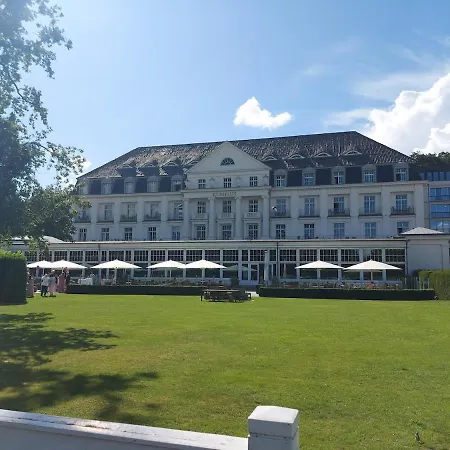 Appartement Travemuende Ruheoase Mit Pool Sauna Parkplatz Lübeck