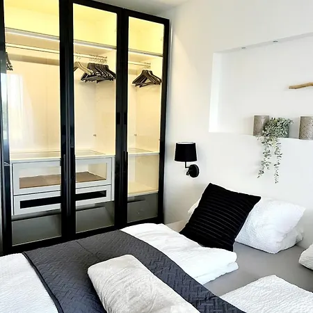 Travemünde Ruheoase Mit Pool Sauna Parkplatz Apartment Lübeck